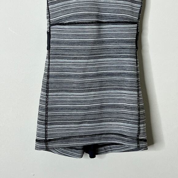Lululemon Coal Strata Stripe Push UR Limits Tank Gray Black Womens Size 4 - Picture 4 of 7
